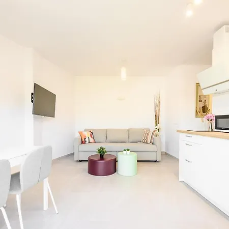 2 Bedroom, New, 1 Min To The Beach, City Center- Picasso By 10Tosea Fuengirola Exterior photo
